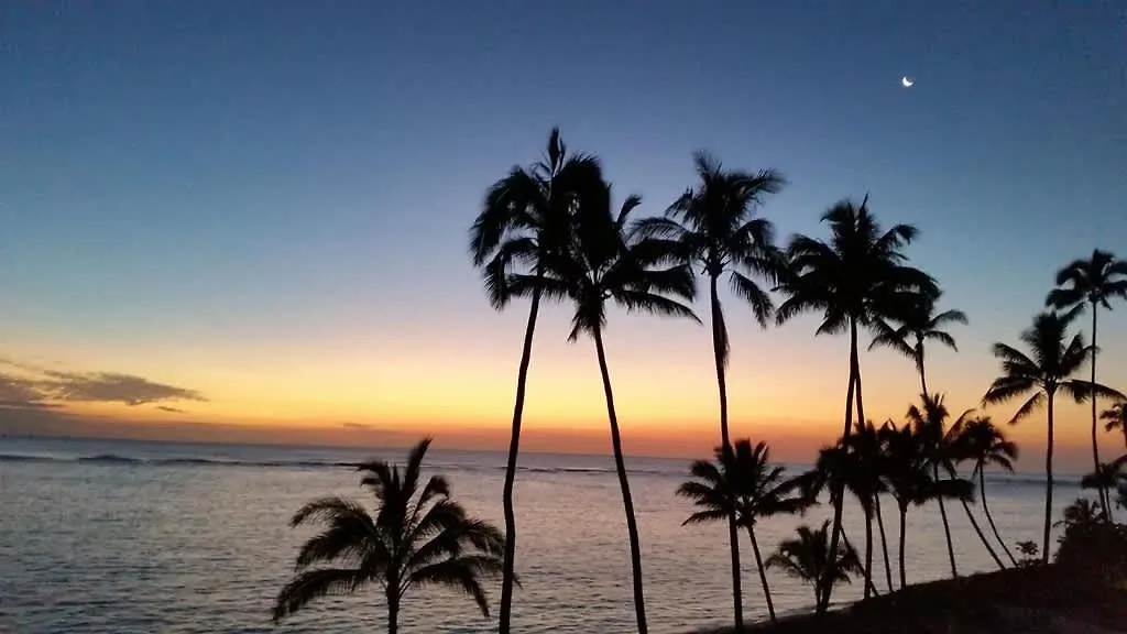 Luxury Beachfront Condo Hau'ula United States