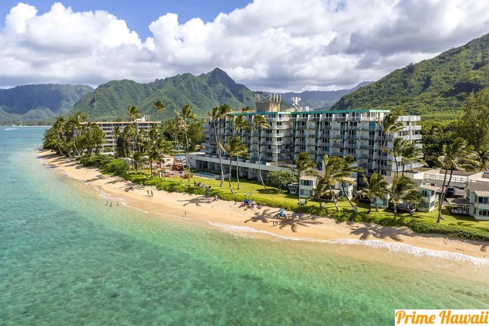 Luxury Beachfront Condo Hau'ula United States