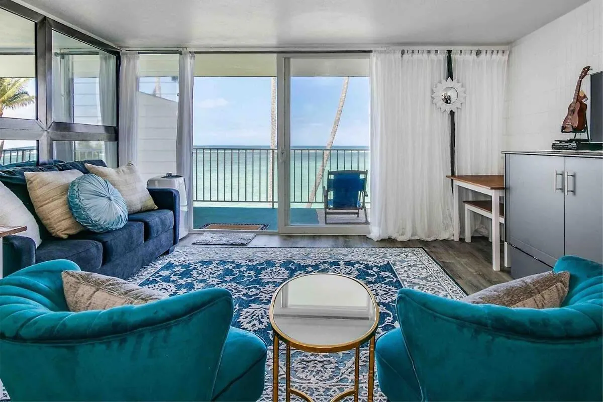Holiday home Luxury Beachfront Condo Hau'ula United States